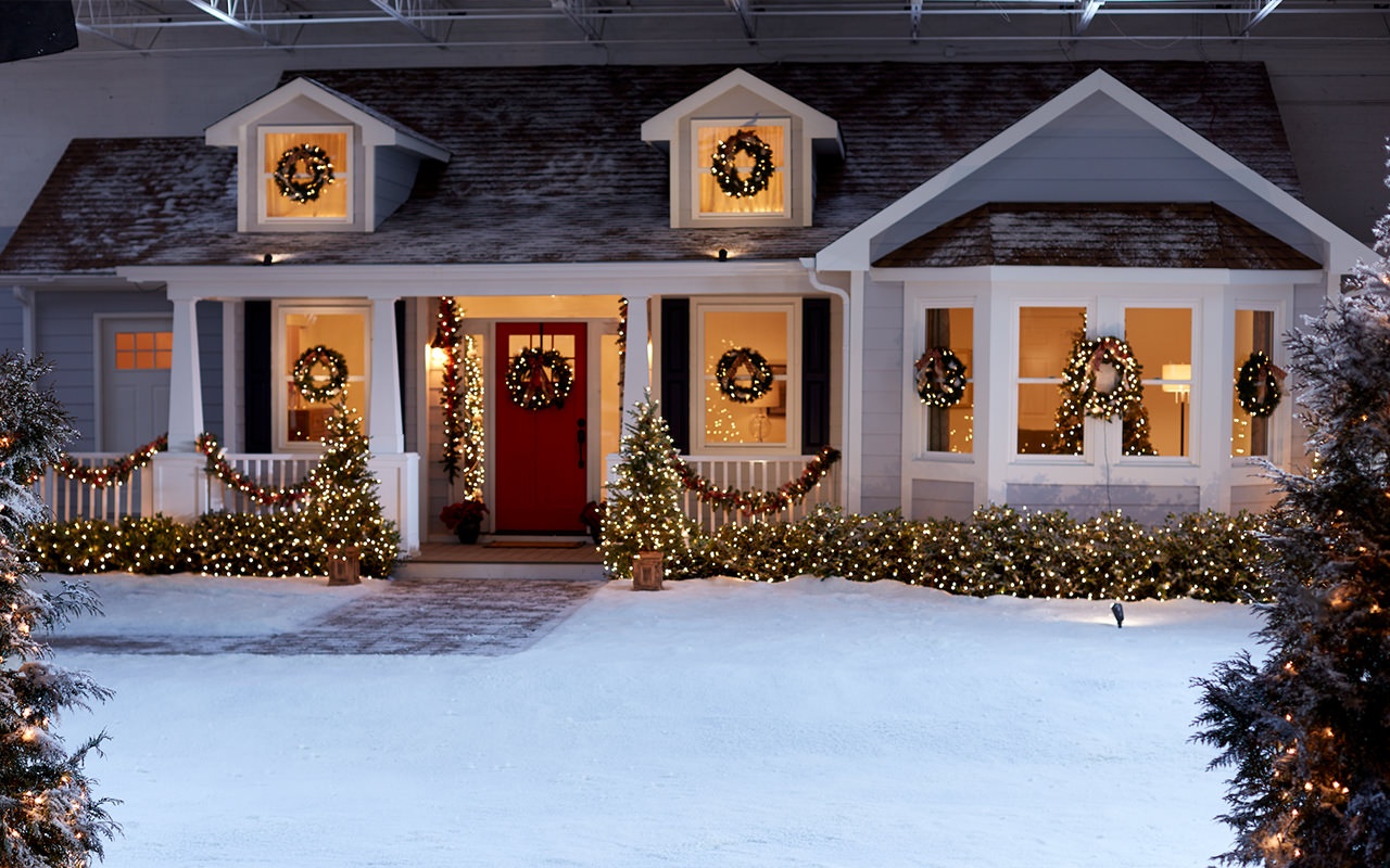 house-facade-in-studio-snow-scene